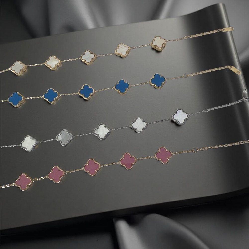 83. Stainless steel clover bracelet - Picture 2 of 2